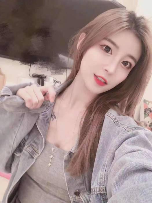 成都妹妹超敏感，夹得很爽