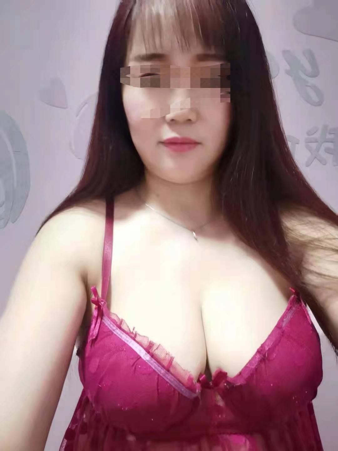 西门大奶兼职熟女